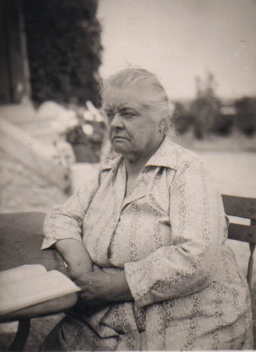 Yvonne Classe