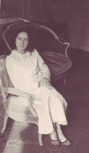 Yolande Moncharmont
