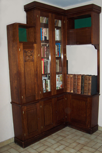 Meuble d'angle par Jacques Willy Jouan